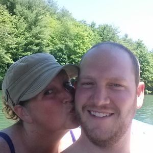 Meet your Posher, Derrick